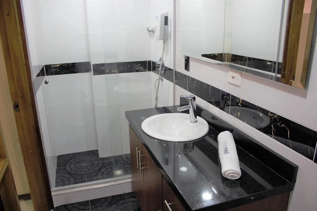 Hotel Med Estadio Medellín 3*,